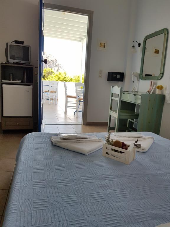 Amaranto Rooms Aegiali Exterior photo